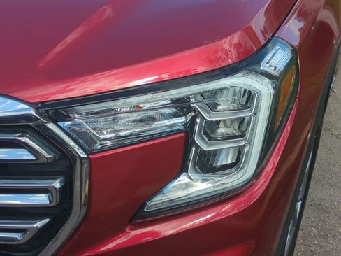 Used 2022 GMC Terrain SLT image 10