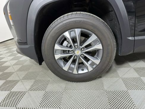 Used 2026 Chevrolet Equinox LT FWD image 10