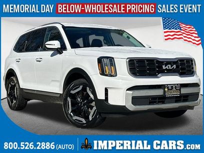 Used 2024 Kia Telluride S w/ S Sunroof Package