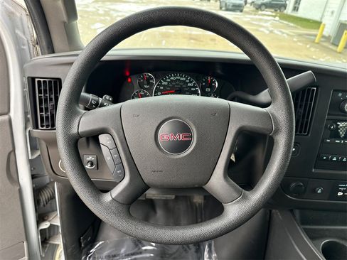 Used 2018 GMC Savana 2500 w/ Driver Convenience Package image 16