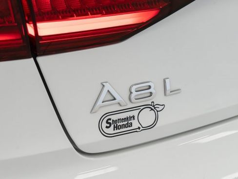 Used 2021 Audi A8 L 4.0T image 11