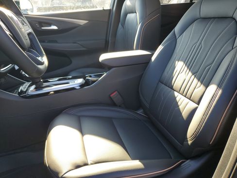 New 2026 Buick Envista Avenir image 28