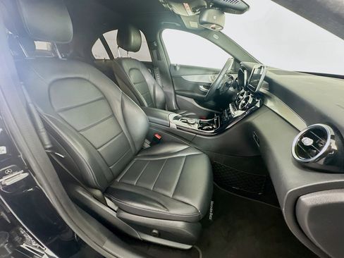 Used 2018 Mercedes-Benz C 300 4MATIC Sedan image 31