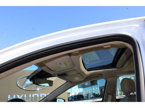 Used 2023 Acura TLX w/ Technology Package image 10