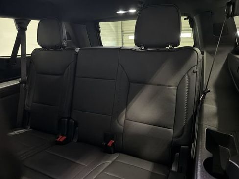 New 2026 GMC Yukon XL Denali AWD/4WD image 17