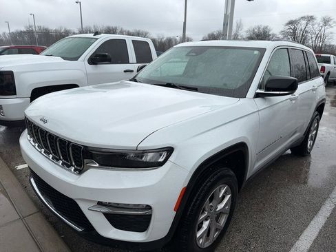 Used 2022 Jeep Grand Cherokee Limited image 5