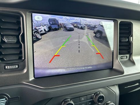 Used 2025 Ford Bronco Badlands AWD/4WD image 19