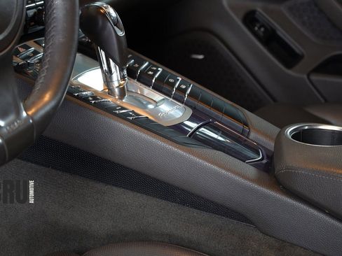 Used 2014 Porsche Panamera 4 image 27