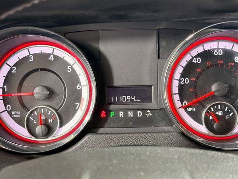 Used 2019 Dodge Grand Caravan SXT FWD image 15