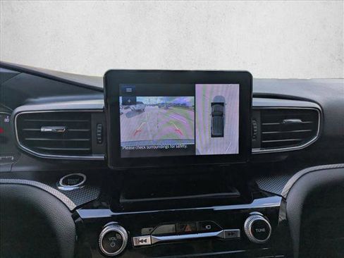 Used 2022 Ford Explorer ST-Line w/ Class IV Trailer Tow Package image 9