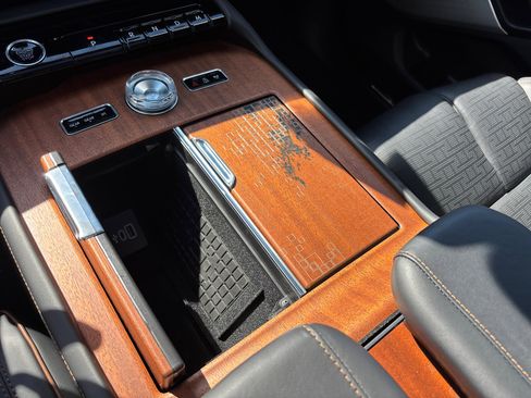 New 2025 Lincoln Navigator L Black Label image 24