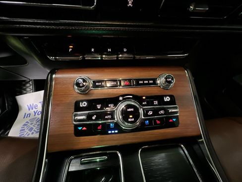 Used 2020 Lincoln Aviator Reserve w/ Equipment Group 201A RWD image 24