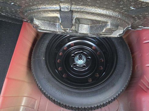 Used 2017 Honda HR-V LX image 31