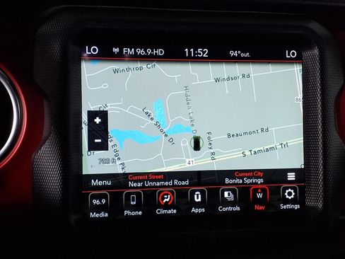 Used 2022 Jeep Wrangler Rubicon AWD/4WD image 17
