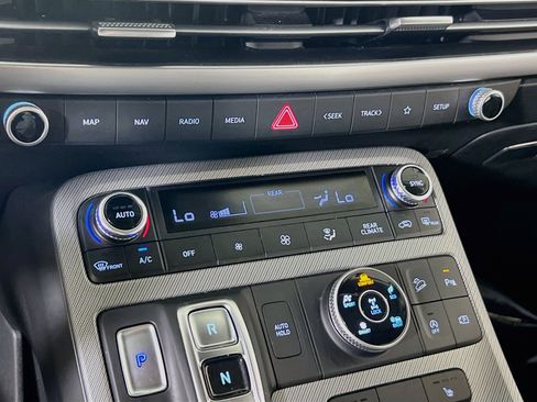 Used 2023 Hyundai Palisade SEL AWD/4WD image 16