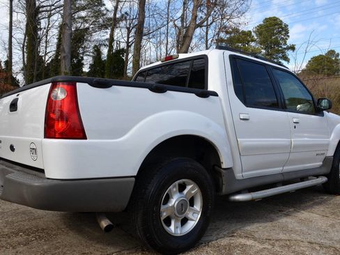 Used 2002 Ford Explorer Sport Trac 4x4 image 3