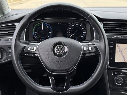 Used 2019 Volkswagen e-Golf SEL Premium image 13