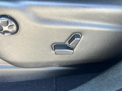 Used 2024 Dodge Durango GT image 18