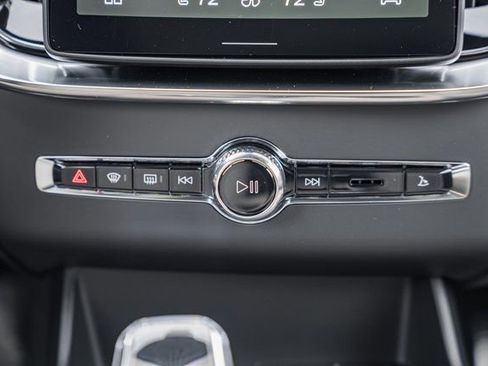 New 2026 Volvo XC90 B6 Plus w/ Protection Package Premier image 23