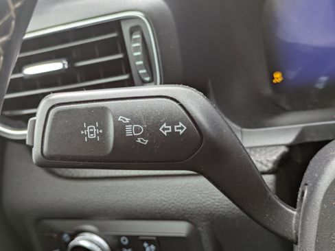 Used 2020 Ford Explorer ST w/ Premium Technology Package image 28