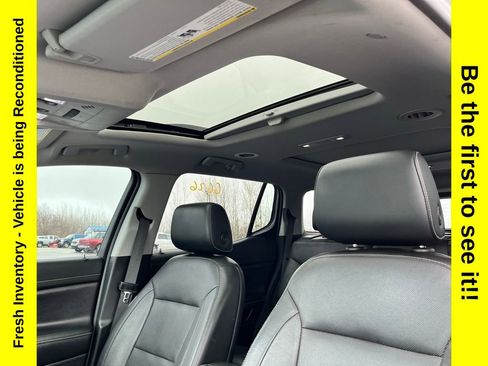 Used 2019 GMC Acadia SLT w/ LPO, Black Accent Package AWD/4WD image 21