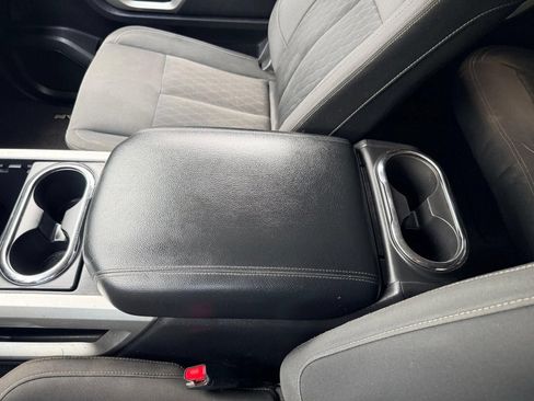 Used 2019 Nissan Titan SV w/ SV Convenience Package RWD image 49