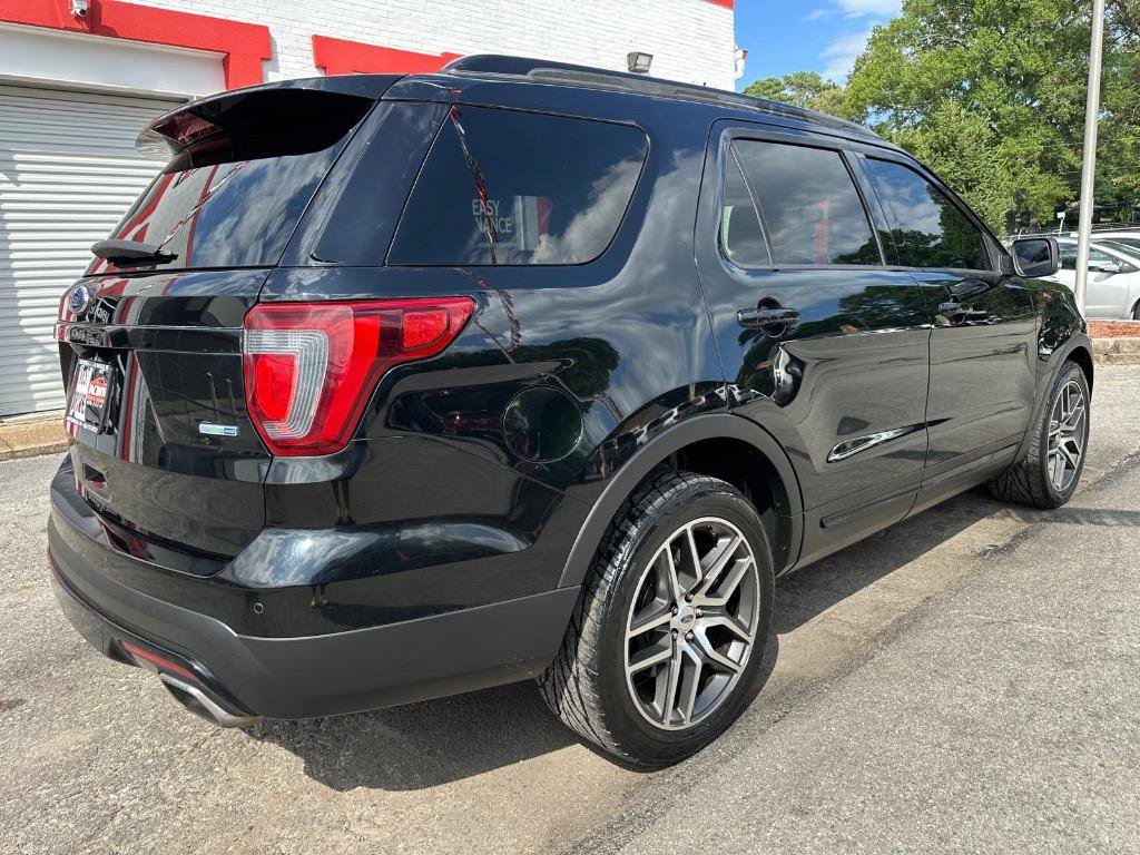 Used 2017 Ford Explorer Sport w/ Equipment Group 401A AWD/4WD image 8