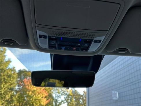 Used 2017 Acura MDX SH-AWD image 37