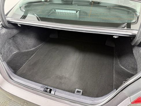 Used 2023 Toyota Camry SE image 12