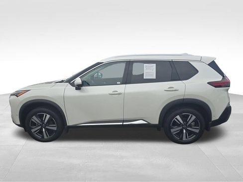 Used 2023 Nissan Rogue SL w/ SL Premium Package FWD image 2