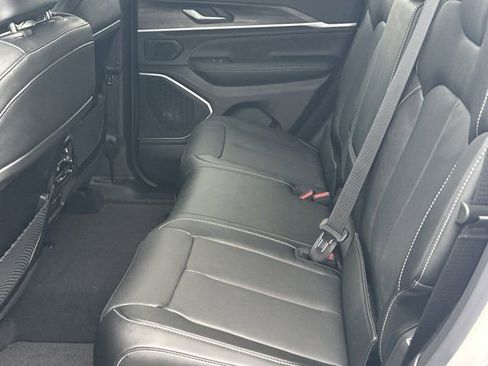 New 2026 Jeep Grand Cherokee Limited image 19