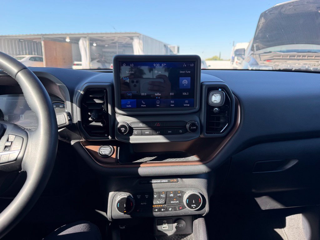 Used 2024 Ford Bronco Sport Outer Banks w/ Tech Package AWD/4WD image 9