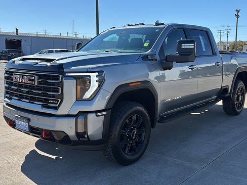 Used 2024 GMC Sierra 2500 AT4 w/ AT4 Premium Plus Package image 5