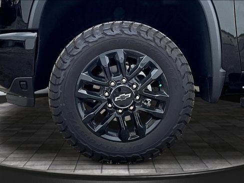 New 2025 Chevrolet Silverado 2500 LT w/ Trail Boss Package AWD/4WD image 13