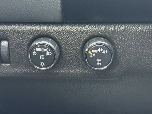 Used 2018 Chevrolet Colorado Z71 image 23