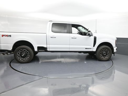 Used 2024 Ford F250 XL w/ STX Appearance Package image 9