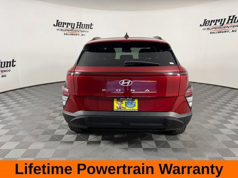 Used 2025 Hyundai Kona SEL image 8