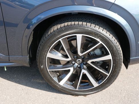 Certified 2023 Volvo XC90 T8 Plus AWD/4WD image 8