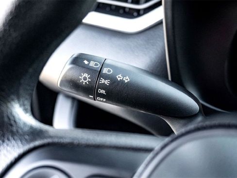 Used 2025 Toyota RAV4 LE image 19