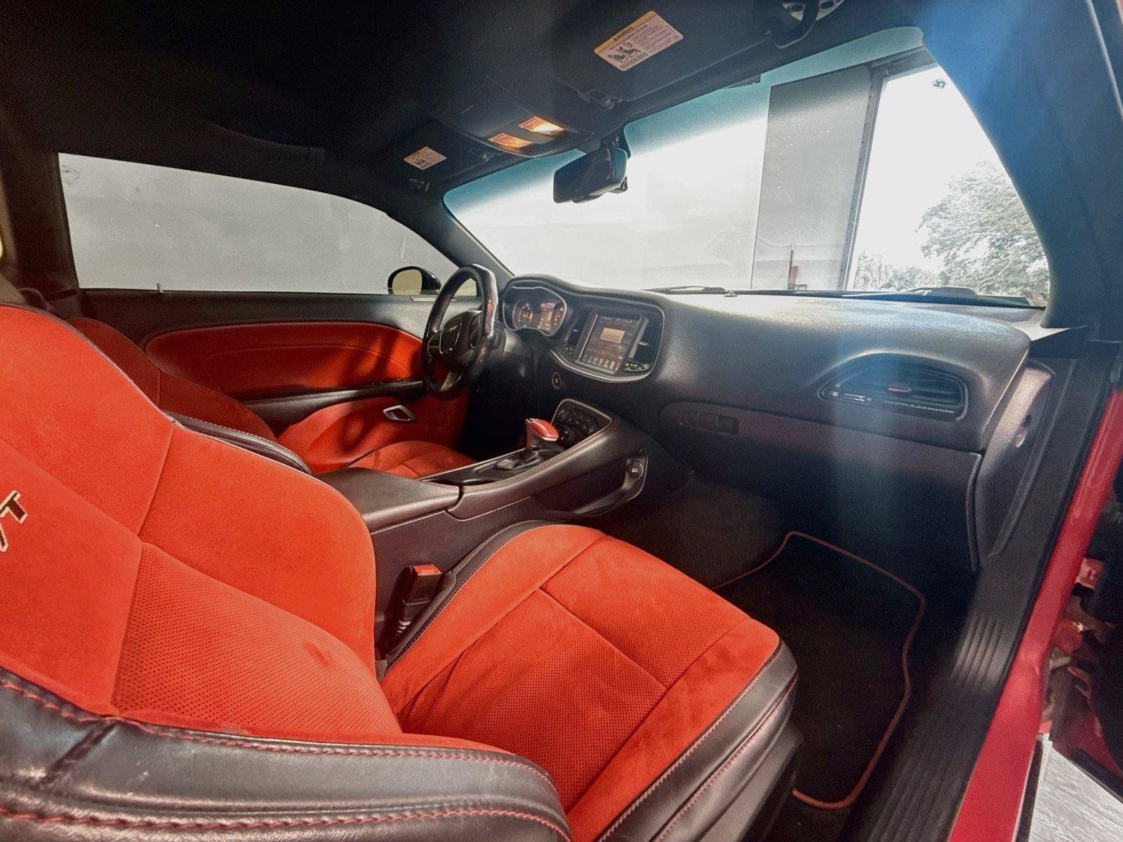 Used 2015 Dodge Challenger R/T Scat Pack w/ Leather Interior Group RWD image 14