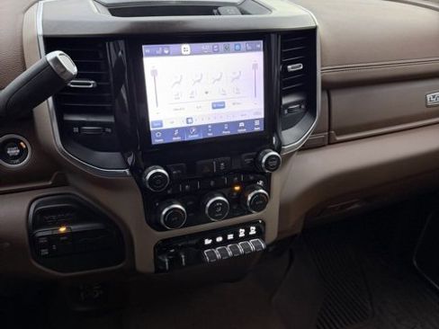 Used 2022 RAM 3500 Laramie w/ Max Tow Package image 11