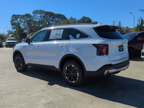 New 2026 Kia Sorento S AWD/4WD image 6
