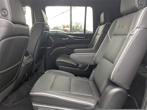 Used 2022 Cadillac Escalade ESV Sport w/ Touring Package image 16