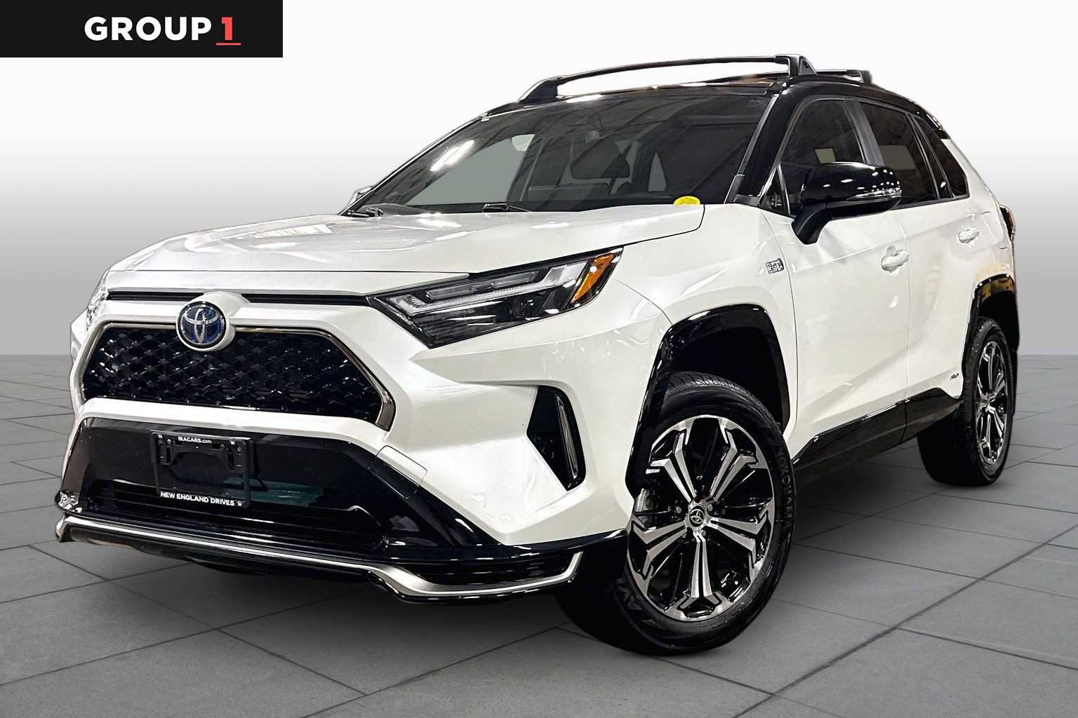 Used 2024 Toyota RAV4 XSE w/ Weather Package AWD/4WD image 1