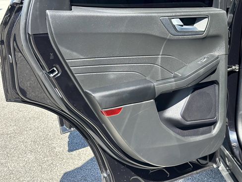 Used 2023 Ford Escape ST-Line w/ Equipment Group 301A image 15