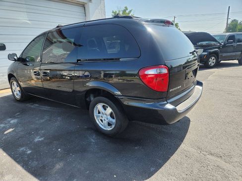 Used 2005 Dodge Grand Caravan SXT FWD image 6