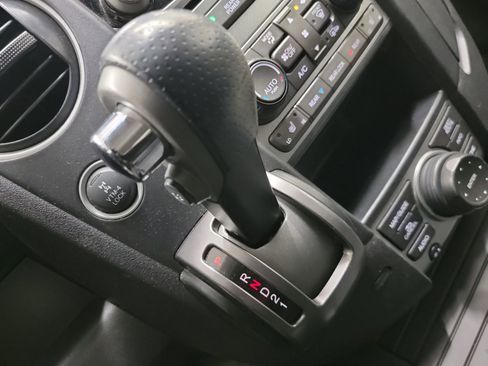 Used 2014 Honda Pilot Touring image 27