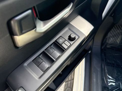 Used 2022 Toyota Tundra SR5 w/ SR5 Premium Package image 12