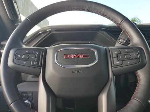 Used 2025 GMC Sierra 2500 AT4X AWD/4WD image 21