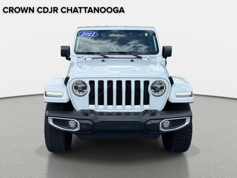 Used 2021 Jeep Wrangler Unlimited Sahara w/ Cold Weather Group AWD/4WD image 10